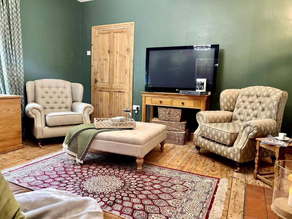 6 - Central Location - Entire House - Free Parking Merthyr Tydfil Ngoại thất bức ảnh